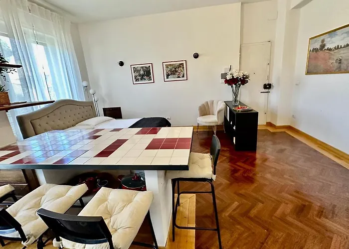 Chez Moi